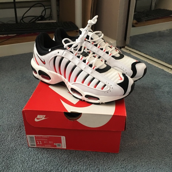 Deambular cerebro Salida Nike | Shoes | Mens Nike Air Max Tailwind Iv White Black Red Sz1 | Poshmark